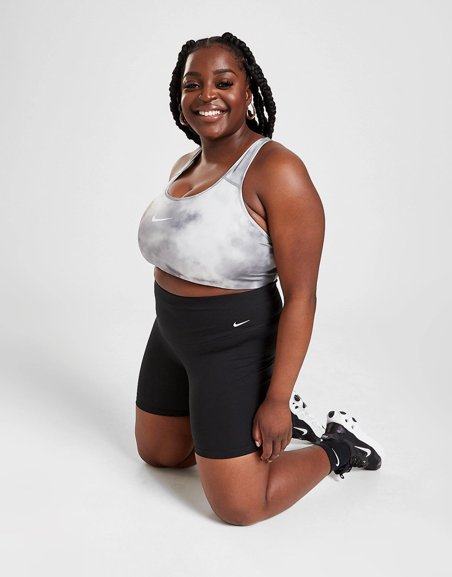 Nike Training One Plus Size 7" Shorts 3 Nike Training One Plus Size 7" Shorts