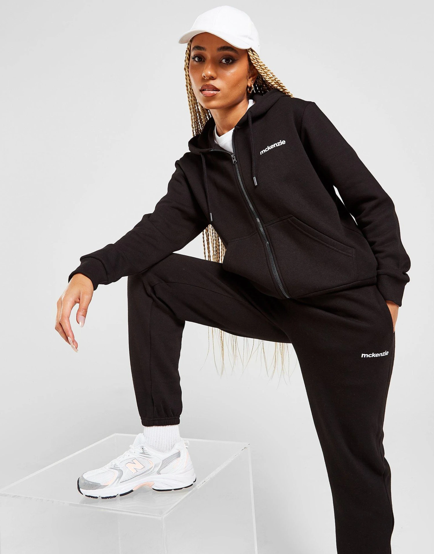 McKenzie Core Full Zip Tracksuit 4 McKenzie Core Full Zip Tracksuit - Afbeelding 2