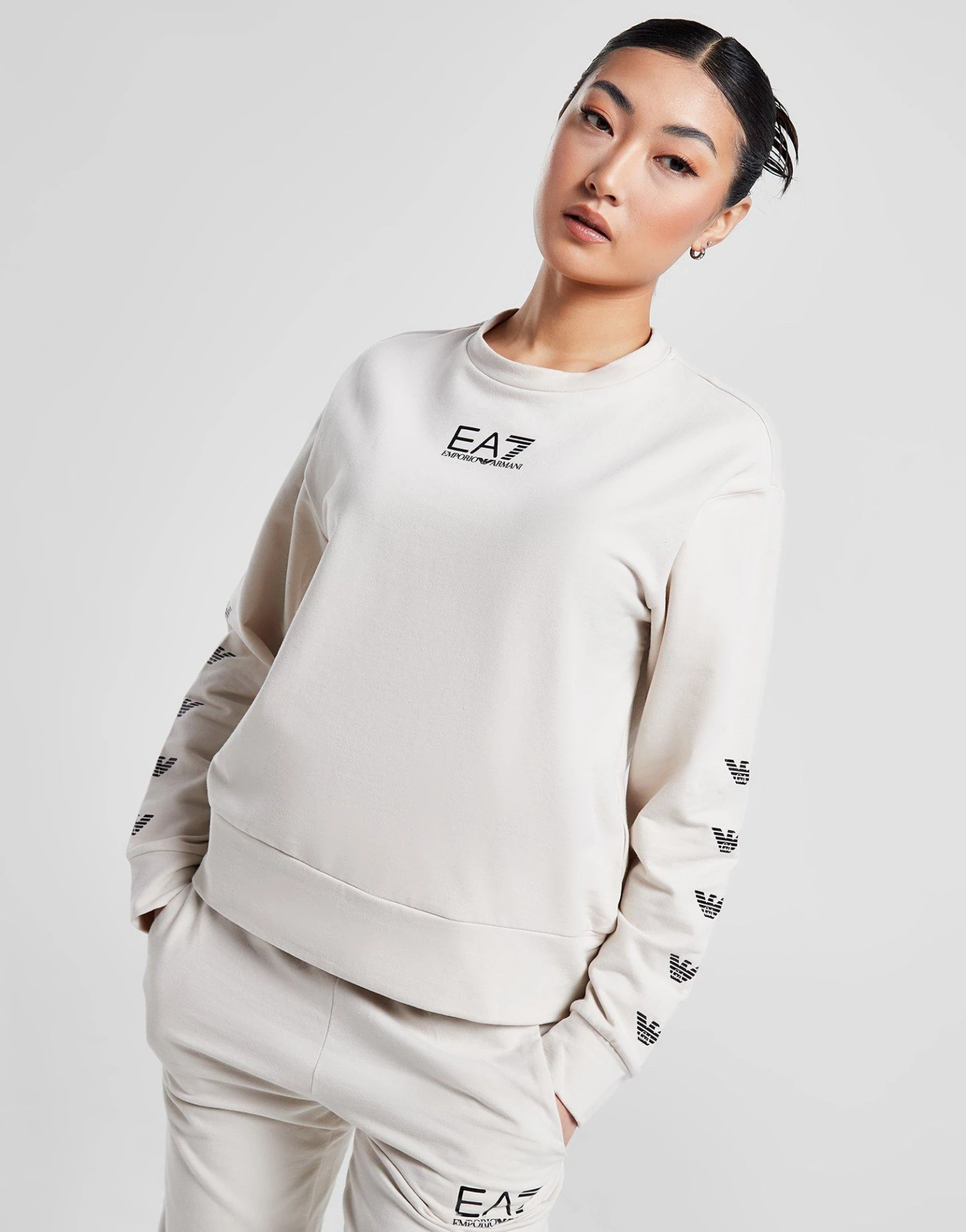 Emporio Armani EA7 Eagle Crew Tracksuit 6 Emporio Armani EA7 Eagle Crew Tracksuit - Afbeelding 4